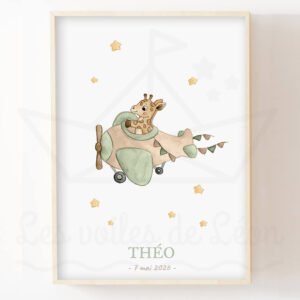 Affiche Enfant Girafe Avion à l’Aquarelle – Dans les Étoiles & Nuages